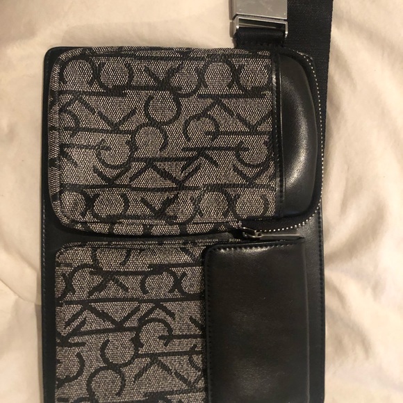 CALVIN KLEIN Belt Bag/Luxury Fanny pack - Picture 3 of 8